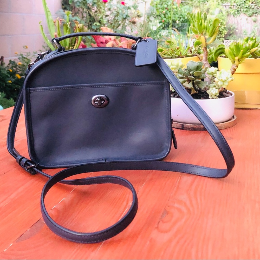 COACH NAVY Lunch Pail crossbody handbag